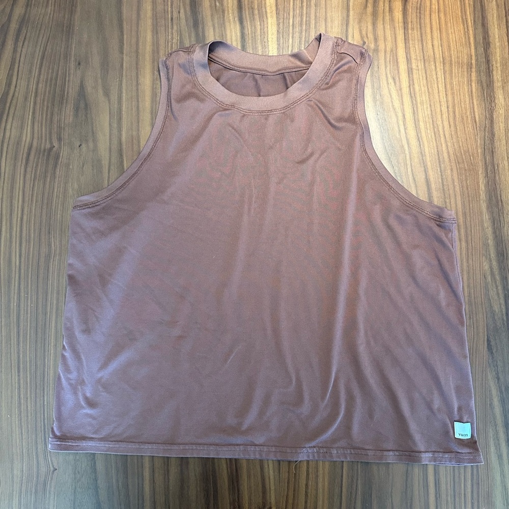 Vuori | Size: M | cropped tank